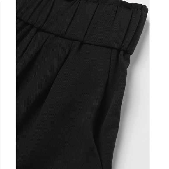 H&M Black Lyocell-blend Shorts - Picture 6 of 7